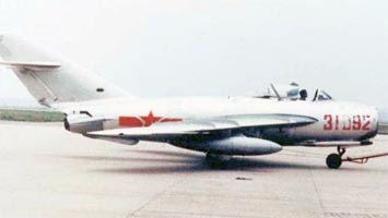 J-5 (F-5)