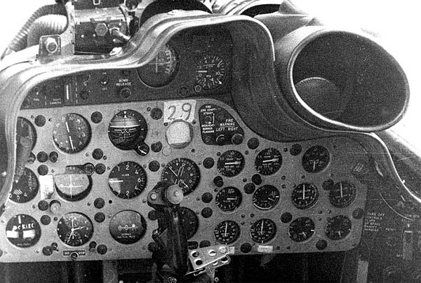 Приборная панель F-101A.