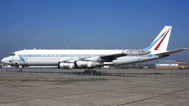 http://www.airwar.ru/image/idop/spy/dc8sarigue/dc8sarigue-4.jpg