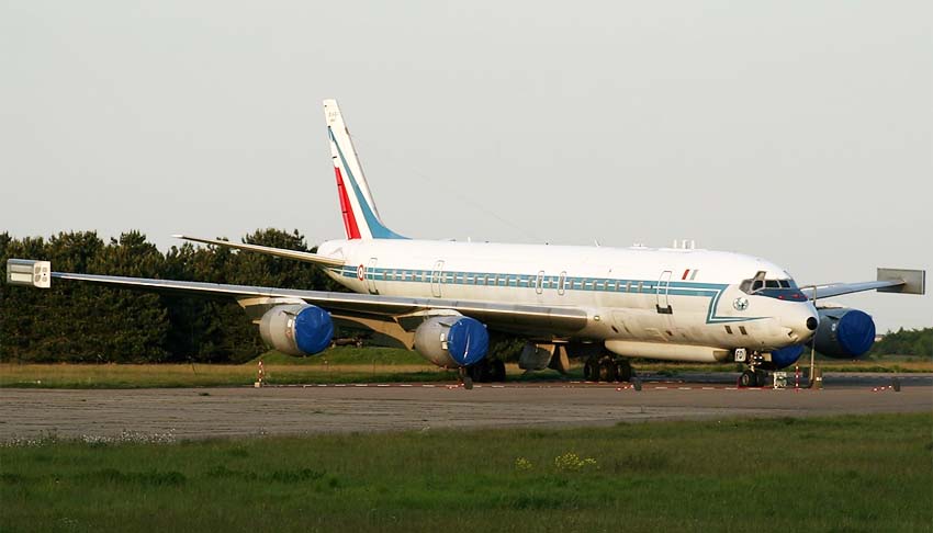 http://www.airwar.ru/image/idop/spy/dc8sarigue/dc8sarigue-5.jpg