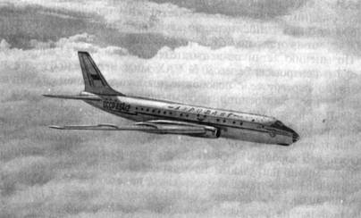 Один из первых серийных Ту-104