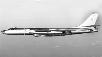 http://www.airwar.ru/image/i/bomber/tu16k26-i.jpg