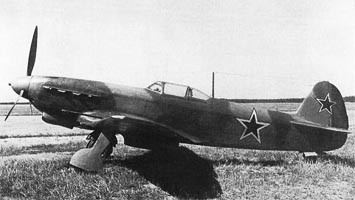 http://www.airwar.ru/image/i/fww2/yak9m-i.jpg