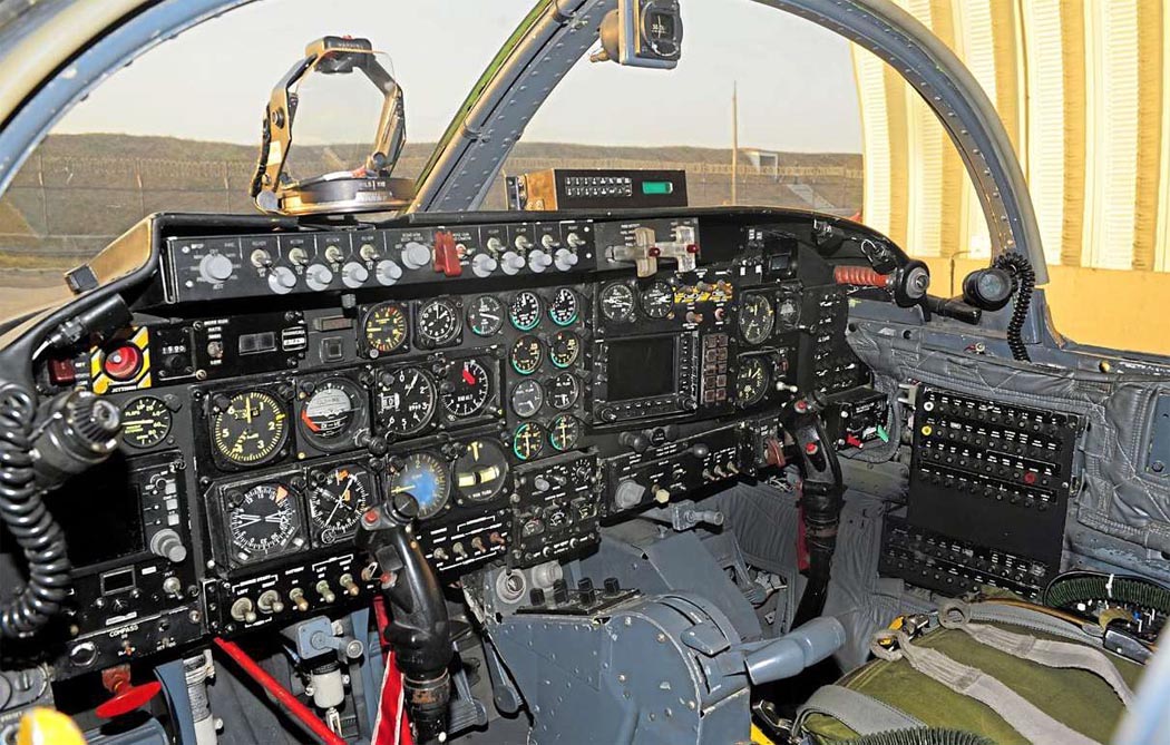http://www.airwar.ru/image/idop/attack/a37b/a37b-17.jpg