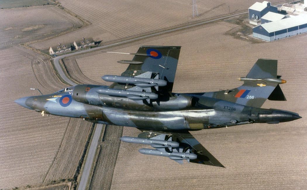 http://www.airwar.ru/image/idop/attack/buccan2/buccan2-15.jpg
