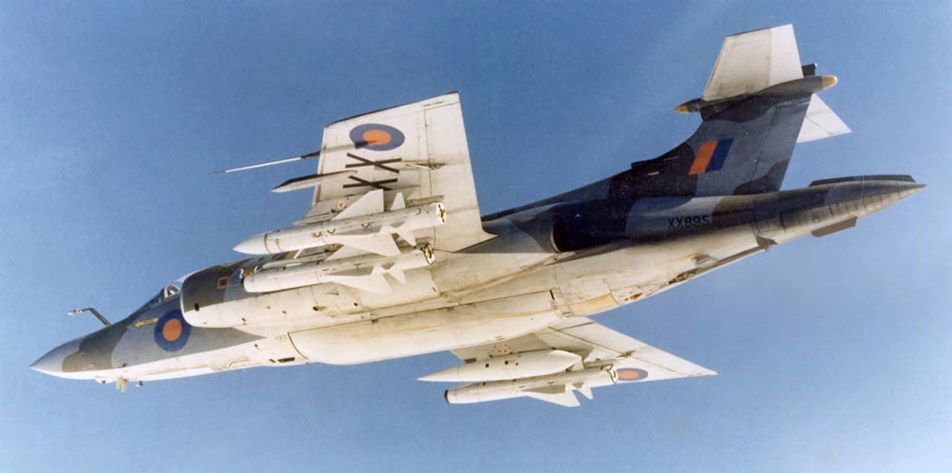 http://www.airwar.ru/image/idop/attack/buccan2/buccan2-20.jpg