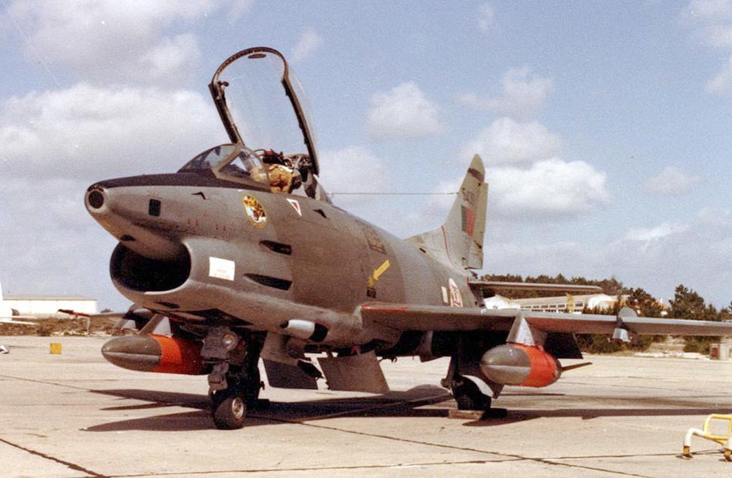 http://www.airwar.ru/image/idop/attack/g91r4/g91r4-5.jpg