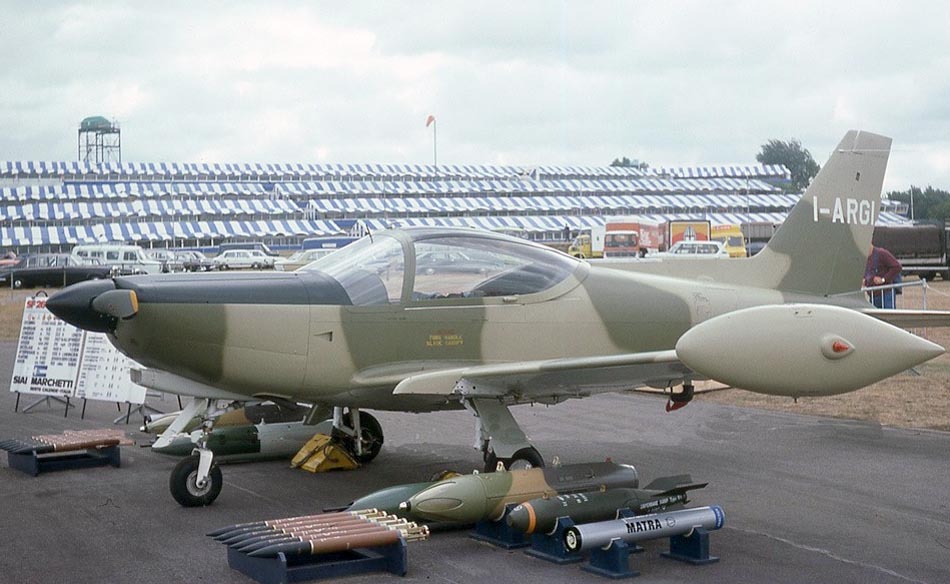 http://www.airwar.ru/image/idop/attack/sf260/sf260-5.jpg