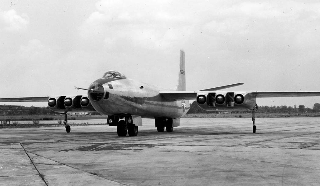 http://www.airwar.ru/image/idop/bomber/b48/b48-1.jpg