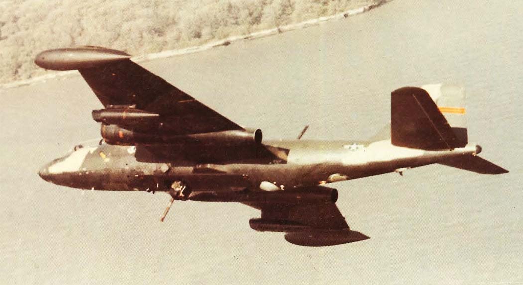 http://www.airwar.ru/image/idop/bomber/b57g/b57g-5.jpg