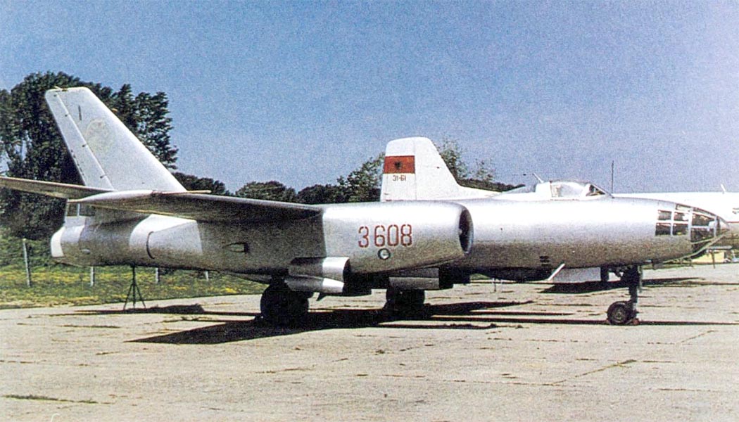 http://www.airwar.ru/image/idop/bomber/h5/h5-2.jpg