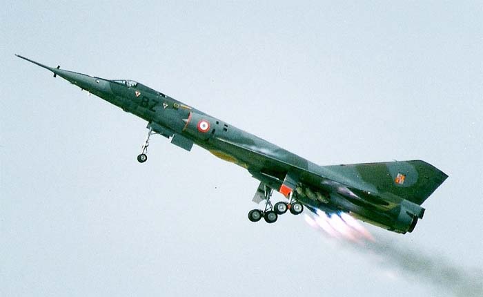 http://www.airwar.ru/image/idop/bomber/mirage4/mirage4-14.jpg