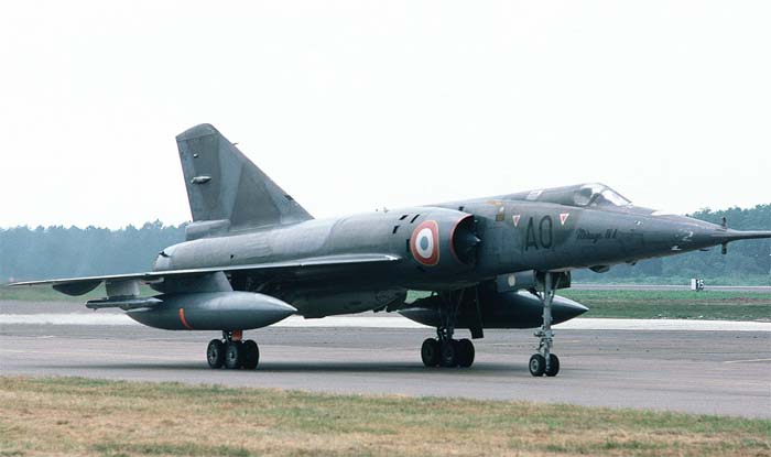 http://www.airwar.ru/image/idop/bomber/mirage4/mirage4-8.jpg