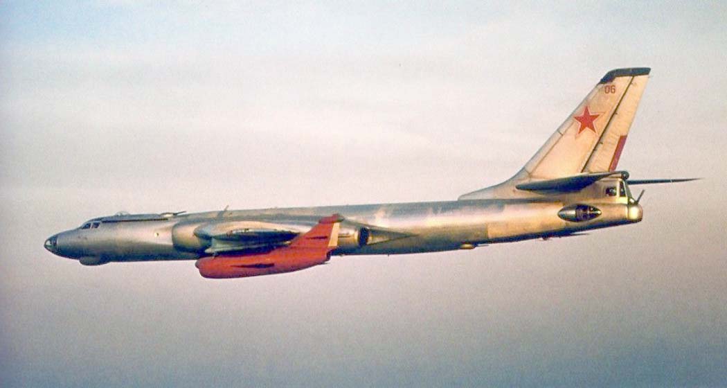 http://www.airwar.ru/image/idop/bomber/tu16ks/tu16ks-11.jpg