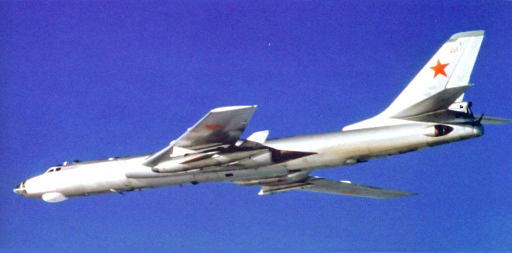 http://www.airwar.ru/image/idop/bomber/tu16ksr/tu16ksr-10.jpg