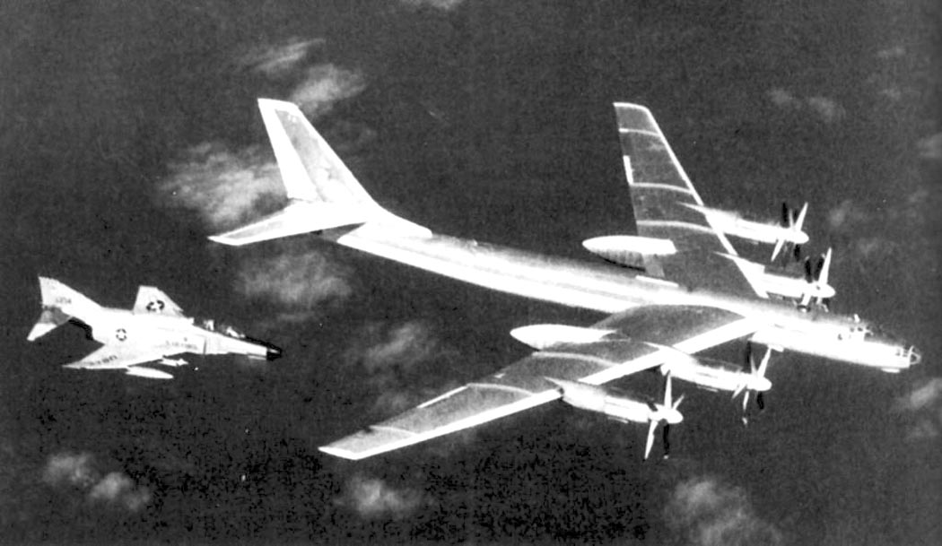 http://www.airwar.ru/image/idop/bomber/tu95a/tu95a-3.jpg