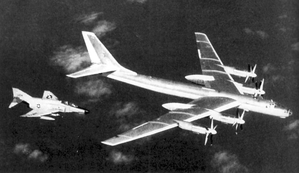 http://www.airwar.ru/image/idop/bomber/tu95m/tu95m-9.jpg