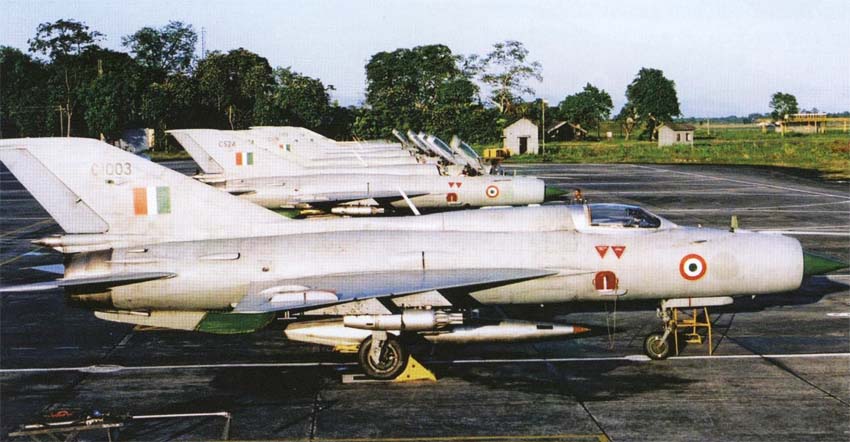 http://www.airwar.ru/image/idop/fighter/mig21fl/mig21fl-7.jpg