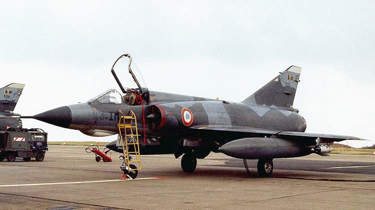 http://www.airwar.ru/image/idop/fighter/mirage3e/mirage3e-6.jpg