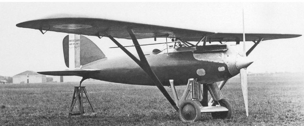 gros moteur et petites ailes... Une petite série de racers... Et un Gee Bee et un Nieuport 42S - Page 25 Nid42-7